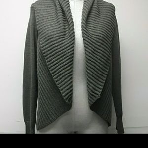 SALE LAUREN CONRAD  SWEATER